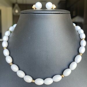 VTG Monet White Gold Tone Beaded 16” Choker Necklace & Earrings Jewelry Set